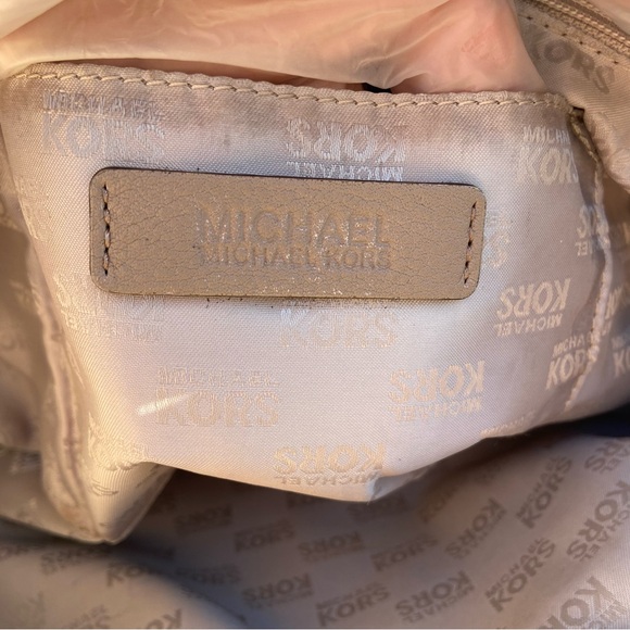 Michael Kors Hamilton East West Beige Leather Satchel Chain Strap Tote - Picture 8 of 16